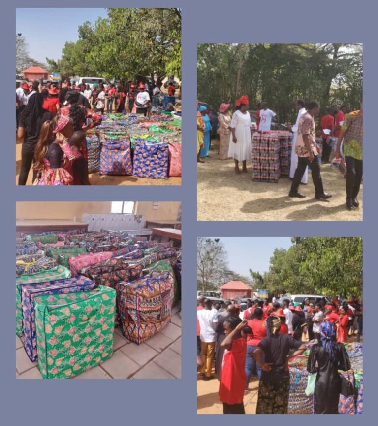 “Giving with Joy” Mrs Ogbeha doles Christmas gifts to 5000 souls .